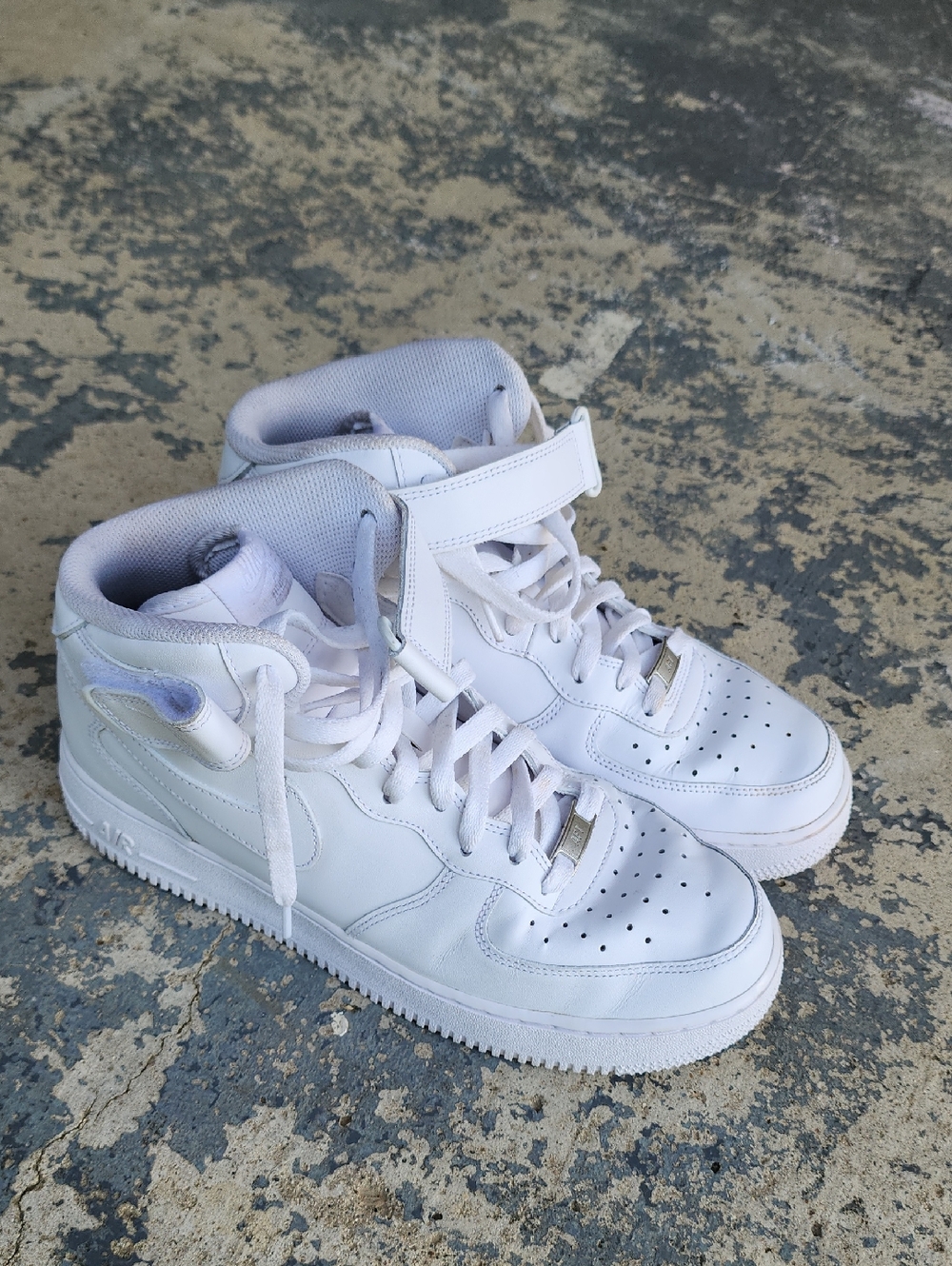 Air Force 1 Mens Shoes - Picture 2 of 4